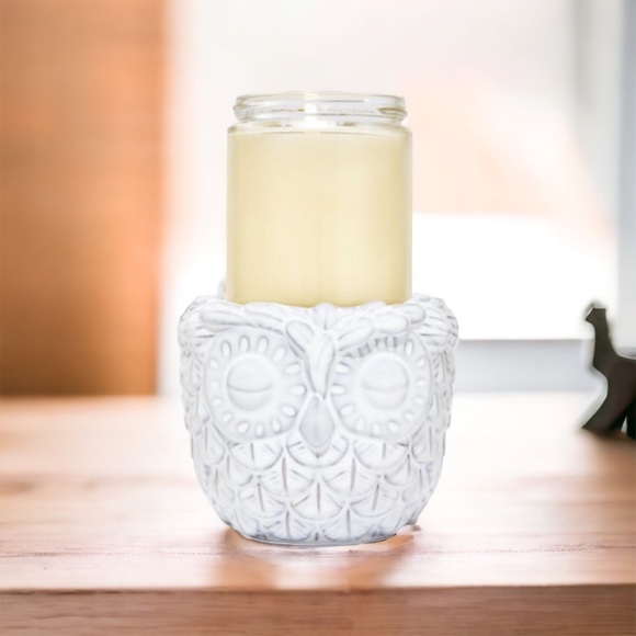 BBW Owl Single-Wick Candle Pedestal - Picture 6 of 6